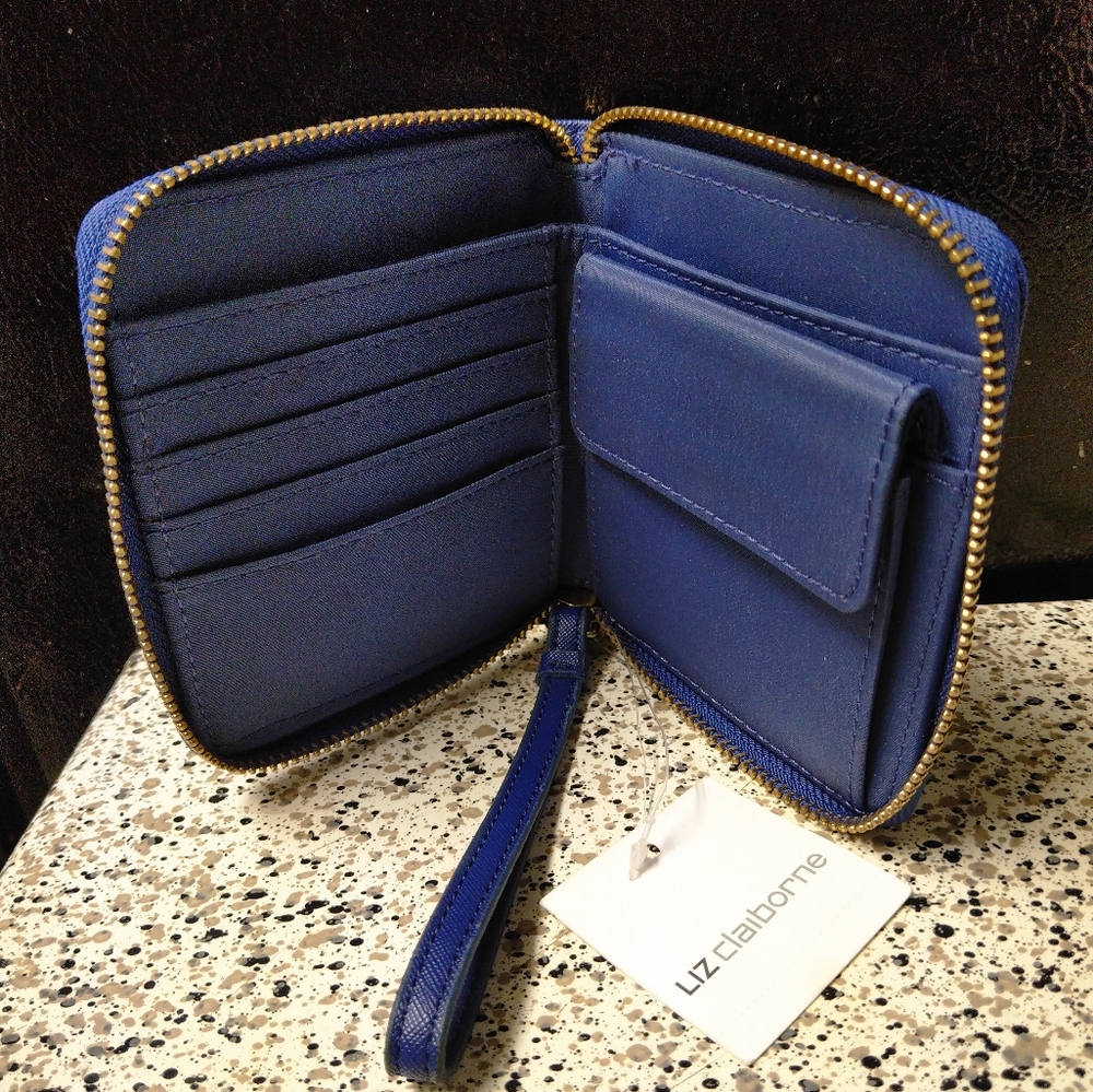 Wallet - Picture 5 of 7
